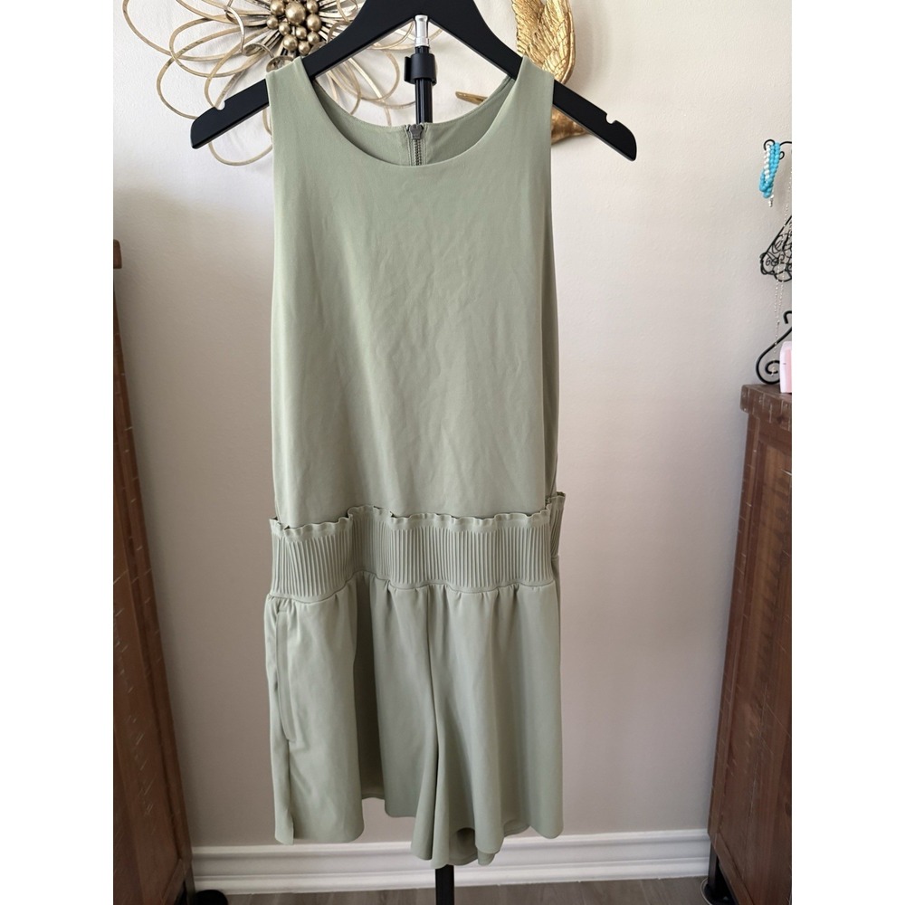 Athleta Cosmic Flutter Romper Sage‎ Green Sleeveless Zip Back Pockets Large